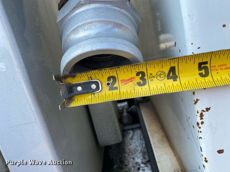 image for item KW9267 2007 International 7400  vacuum truck