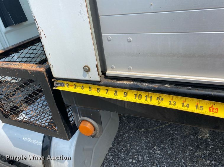 image for item KW9267 2007 International 7400  vacuum truck