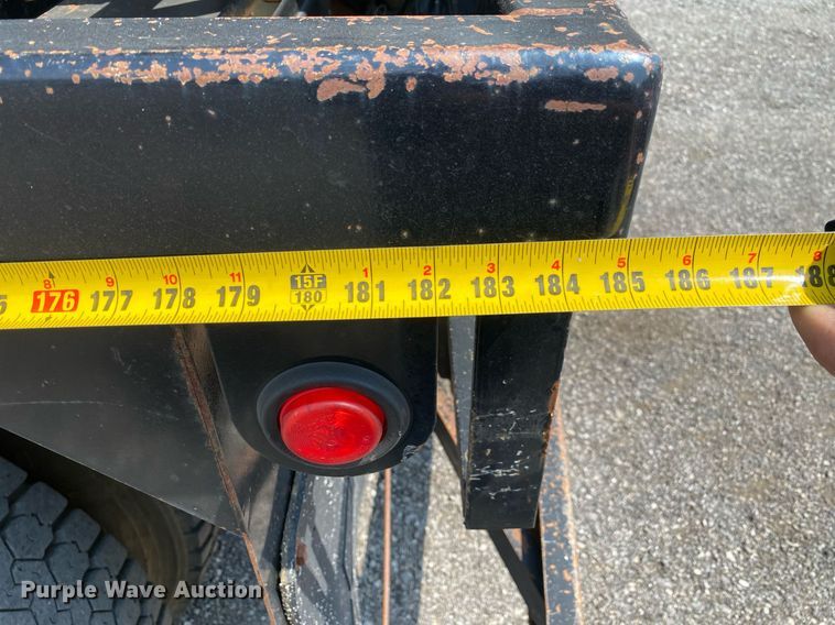 image for item KW9267 2007 International 7400  vacuum truck