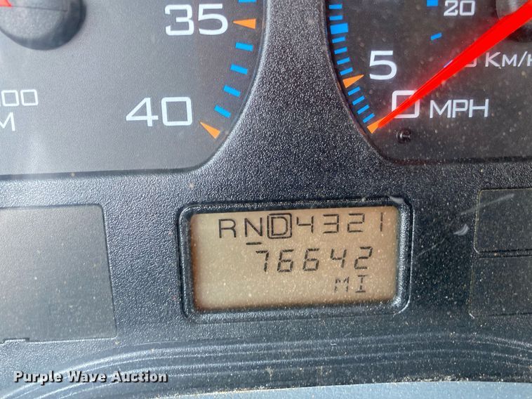 image for item KW9267 2007 International 7400  vacuum truck