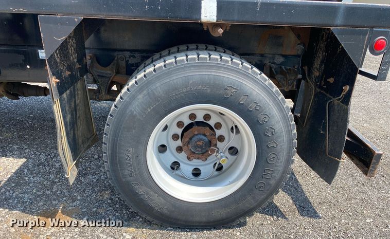 image for item KW9267 2007 International 7400  vacuum truck