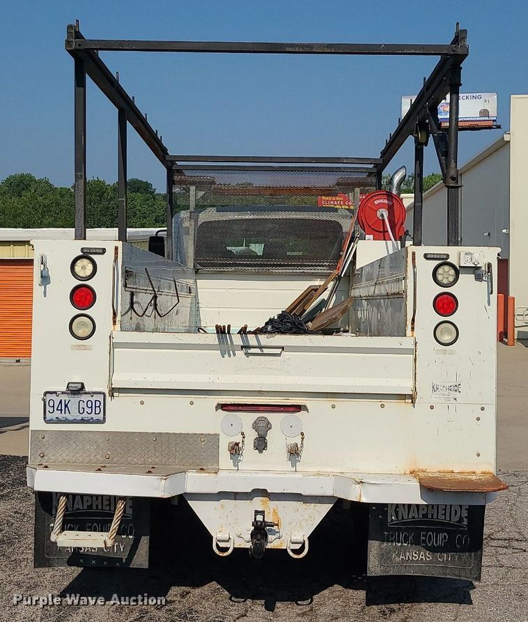 image for item LE9131 2008 International WorkStar 7400  Crew Cab utility / service truck