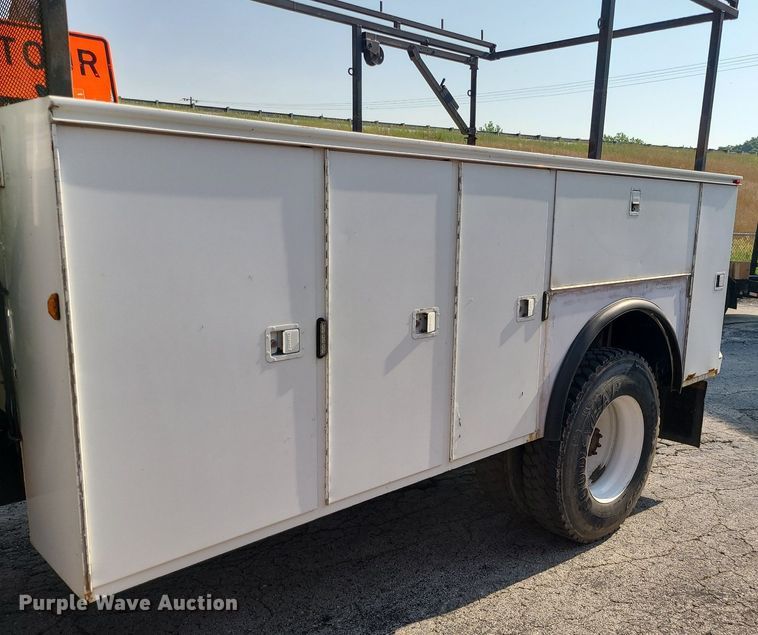 image for item LE9131 2008 International WorkStar 7400  Crew Cab utility / service truck