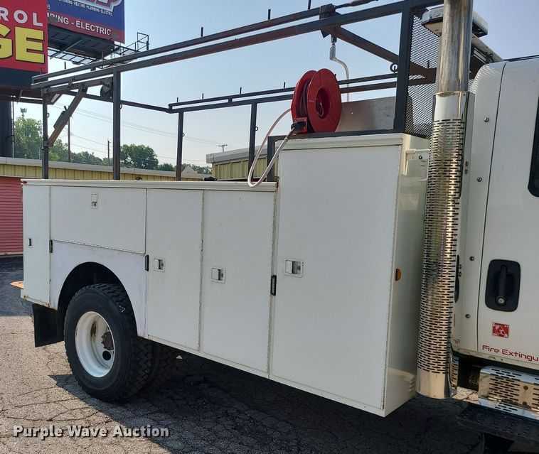 image for item LE9131 2008 International WorkStar 7400  Crew Cab utility / service truck