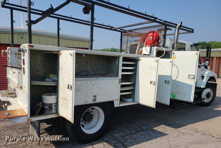 image for item LE9131 2008 International WorkStar 7400  Crew Cab utility / service truck