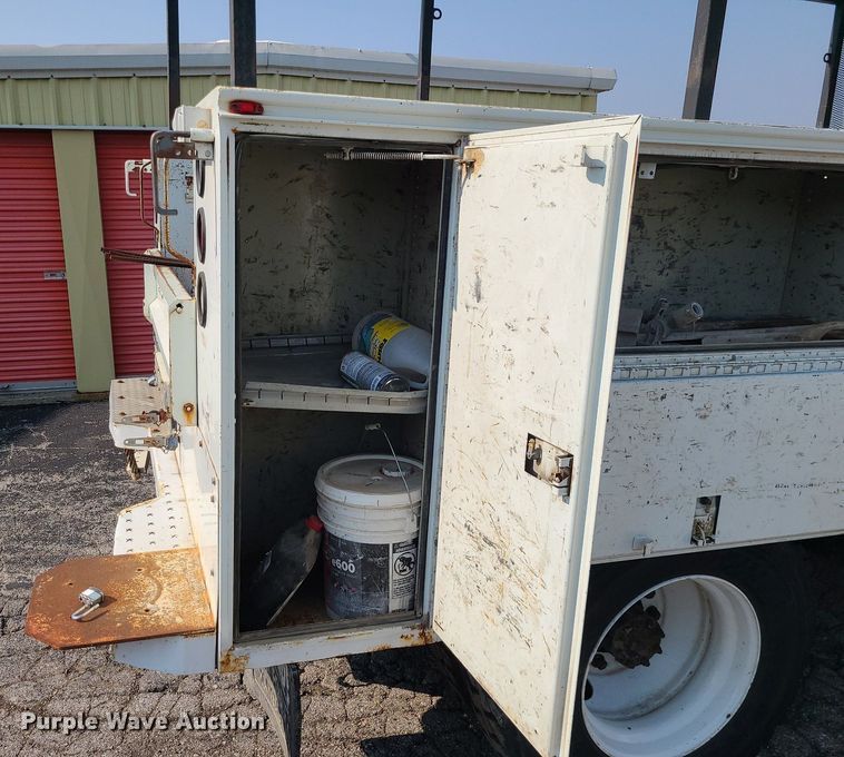 image for item LE9131 2008 International WorkStar 7400  Crew Cab utility / service truck