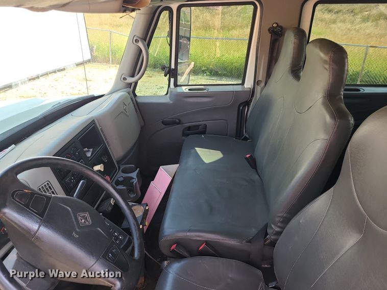 image for item LE9131 2008 International WorkStar 7400  Crew Cab utility / service truck