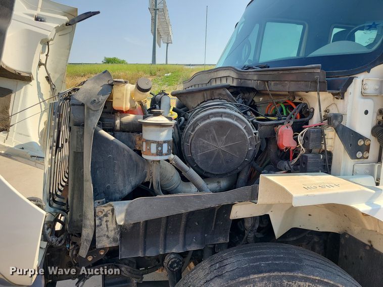 image for item LE9131 2008 International WorkStar 7400  Crew Cab utility / service truck