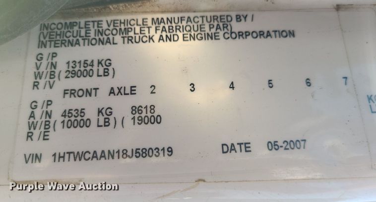 image for item LE9131 2008 International WorkStar 7400  Crew Cab utility / service truck