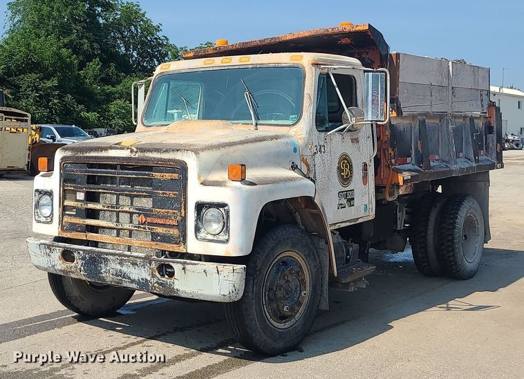 image for item LE9150 1987 International 1654  dump truck