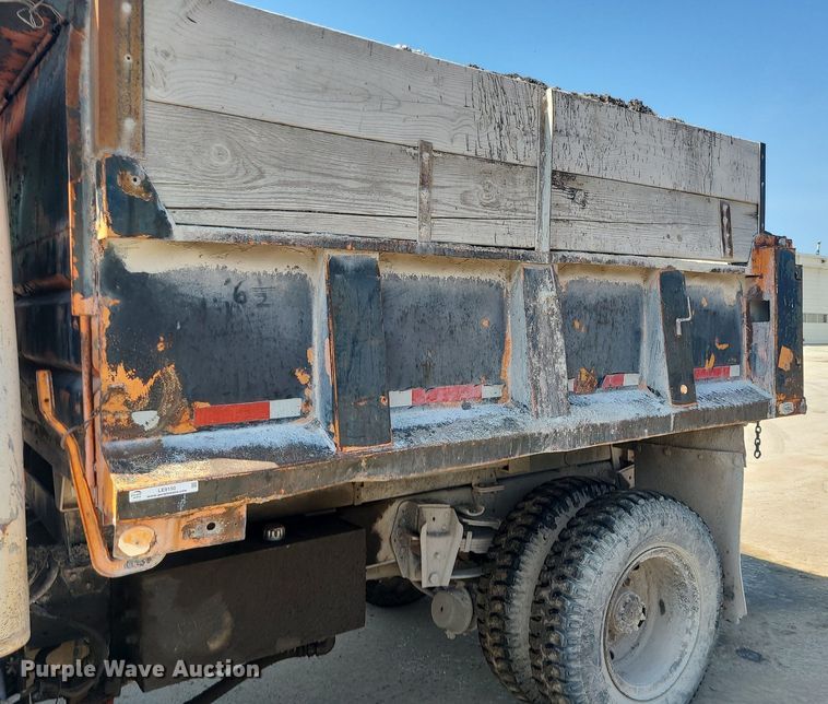 image for item LE9150 1987 International 1654  dump truck