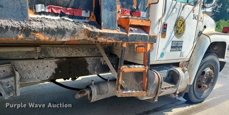 image for item LE9150 1987 International 1654  dump truck