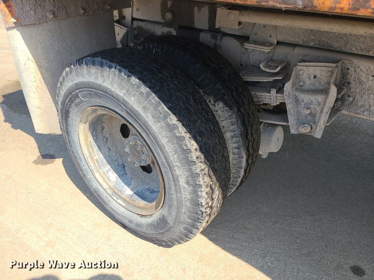 image for item LE9150 1987 International 1654  dump truck