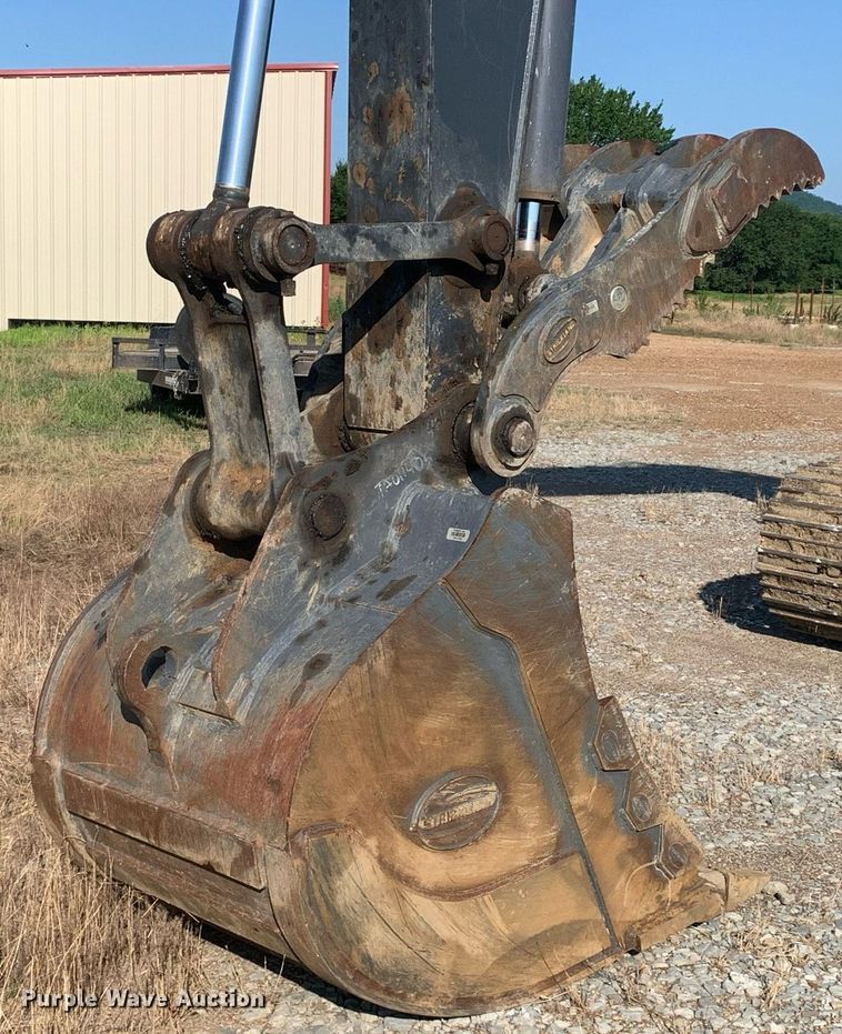 image for item LH9717 2019 John Deere 180G LC  excavator