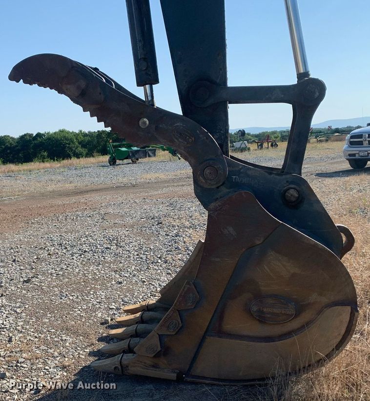 image for item LH9717 2019 John Deere 180G LC  excavator