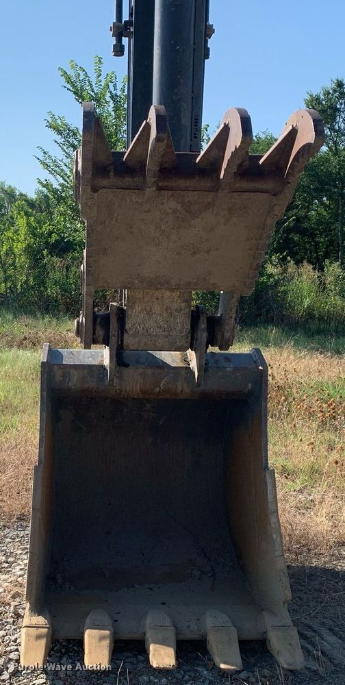 image for item LH9717 2019 John Deere 180G LC  excavator