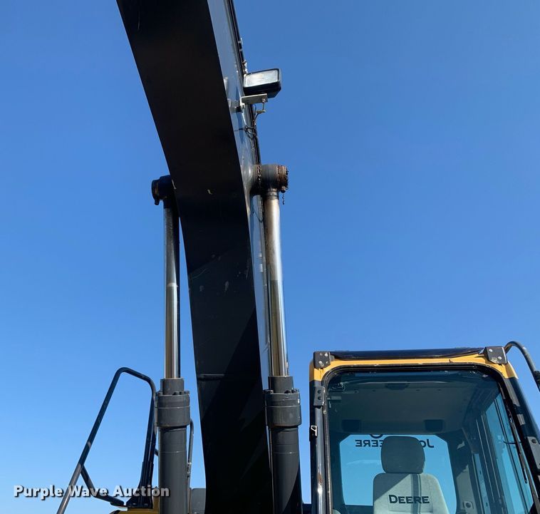 image for item LH9717 2019 John Deere 180G LC  excavator