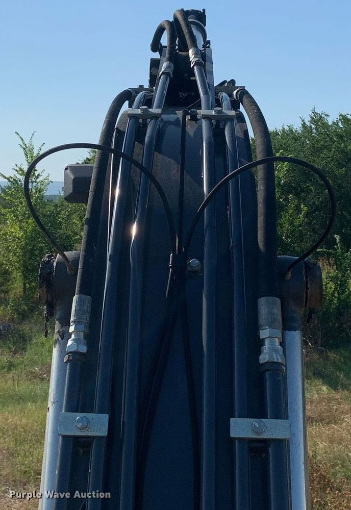 image for item LH9717 2019 John Deere 180G LC  excavator