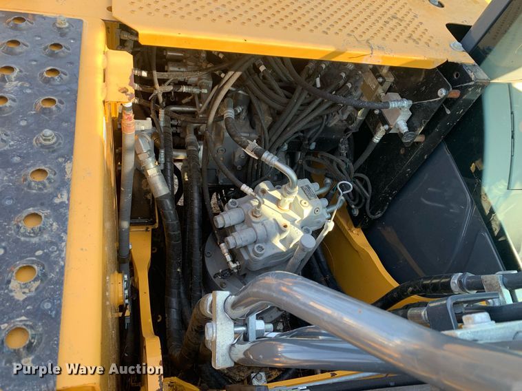 image for item LH9717 2019 John Deere 180G LC  excavator