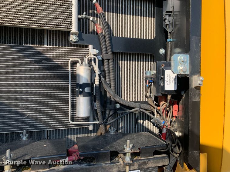 image for item LH9717 2019 John Deere 180G LC  excavator