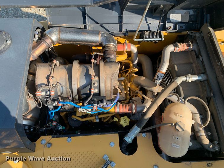 image for item LH9717 2019 John Deere 180G LC  excavator