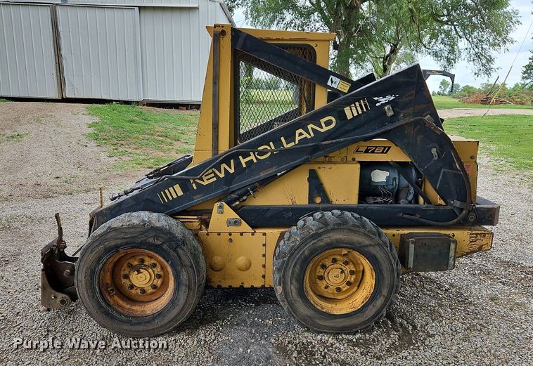 image for item LM9056 1989 New Holland L781  skid steer loader