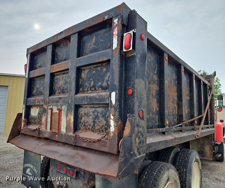 image for item LM9057 1995 Ford L9000  dump truck