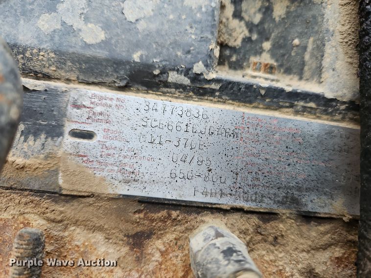 image for item LM9057 1995 Ford L9000  dump truck