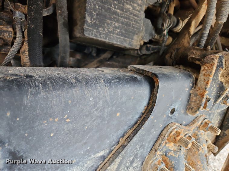 image for item LM9057 1995 Ford L9000  dump truck