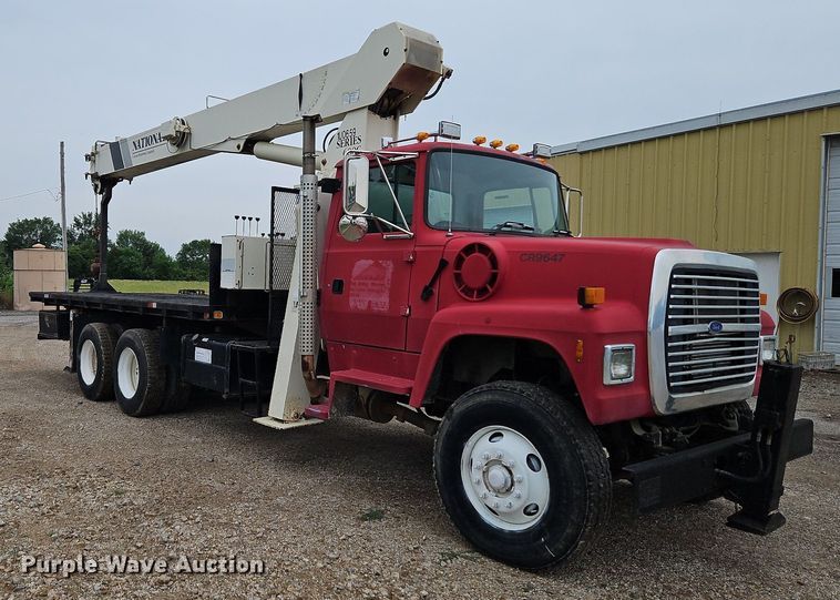 image for item LM9058 1997 Ford LT8000  crane truck