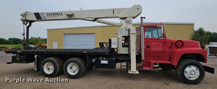 image for item LM9058 1997 Ford LT8000  crane truck
