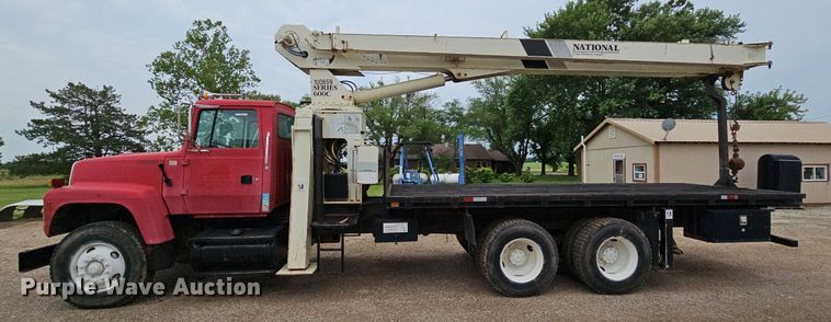 image for item LM9058 1997 Ford LT8000  crane truck