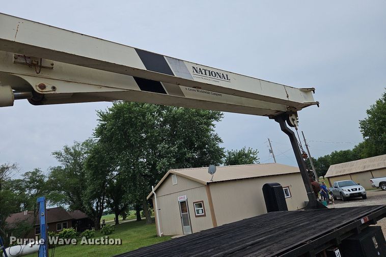 image for item LM9058 1997 Ford LT8000  crane truck