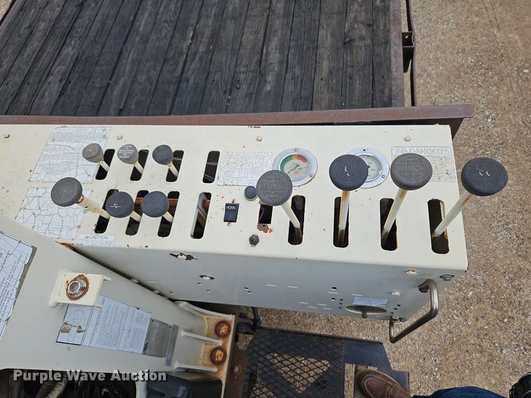 image for item LM9058 1997 Ford LT8000  crane truck