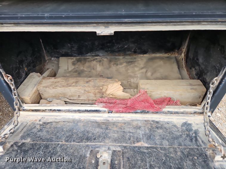 image for item LM9058 1997 Ford LT8000  crane truck