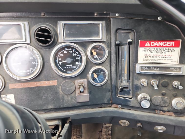 image for item LM9058 1997 Ford LT8000  crane truck