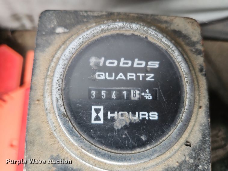 image for item LM9058 1997 Ford LT8000  crane truck