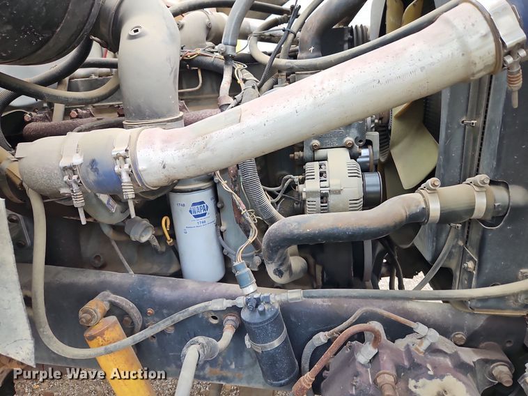 image for item LM9058 1997 Ford LT8000  crane truck