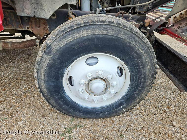 image for item LM9058 1997 Ford LT8000  crane truck