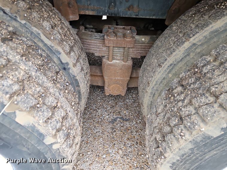 image for item LM9058 1997 Ford LT8000  crane truck