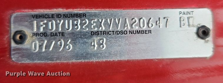 image for item LM9058 1997 Ford LT8000  crane truck