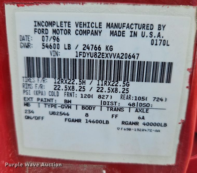 image for item LM9058 1997 Ford LT8000  crane truck