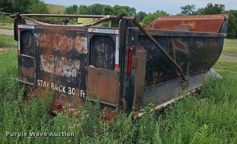 image for item LM9061 Barrel dump bed