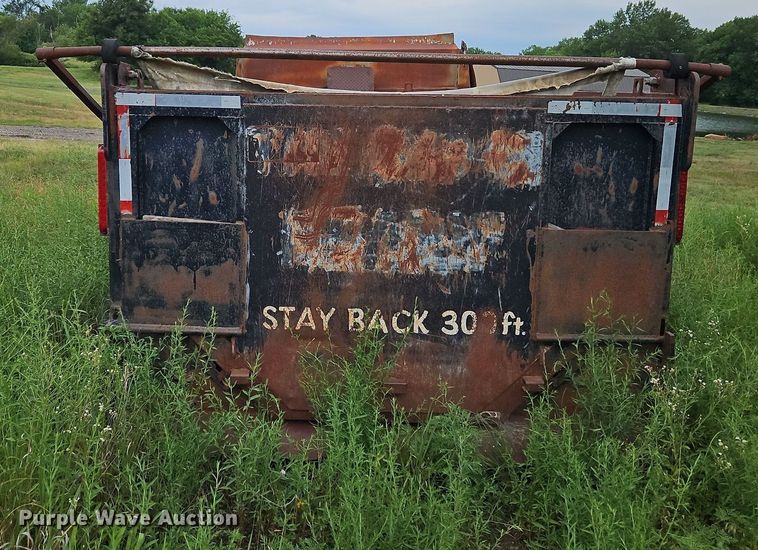 image for item LM9061 Barrel dump bed