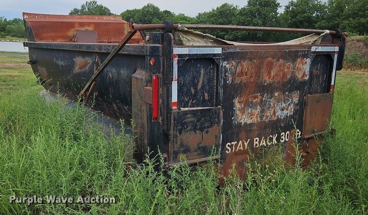 image for item LM9061 Barrel dump bed