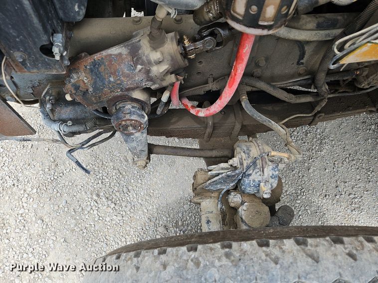 image for item LM9063 2006 International 7400  dump truck