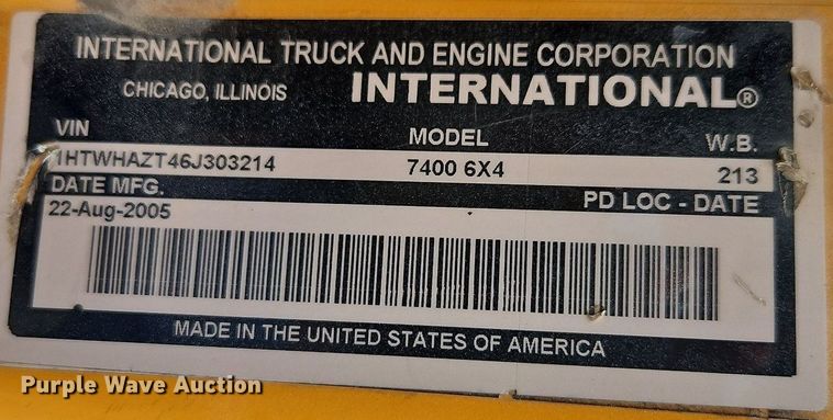 image for item LM9063 2006 International 7400  dump truck