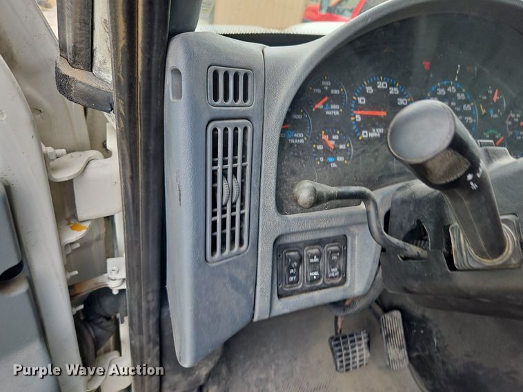 image for item LM9064 2006 International 7600 SBA  dump truck