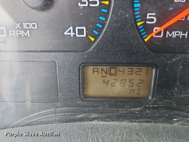 image for item LM9064 2006 International 7600 SBA  dump truck