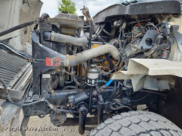 image for item LM9064 2006 International 7600 SBA  dump truck